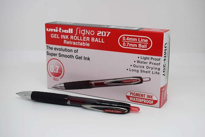 Image du produit Uni-ball Rollerpen Signo fine UMN-207 m/klik 0,7mm rød - (12 pc.) (Rouge, 12 x)
