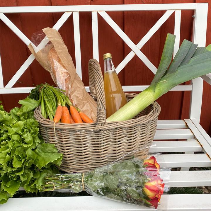 Actual product image Unus Weiden-Picknickkorb mit Henkel (36x16x26cm)