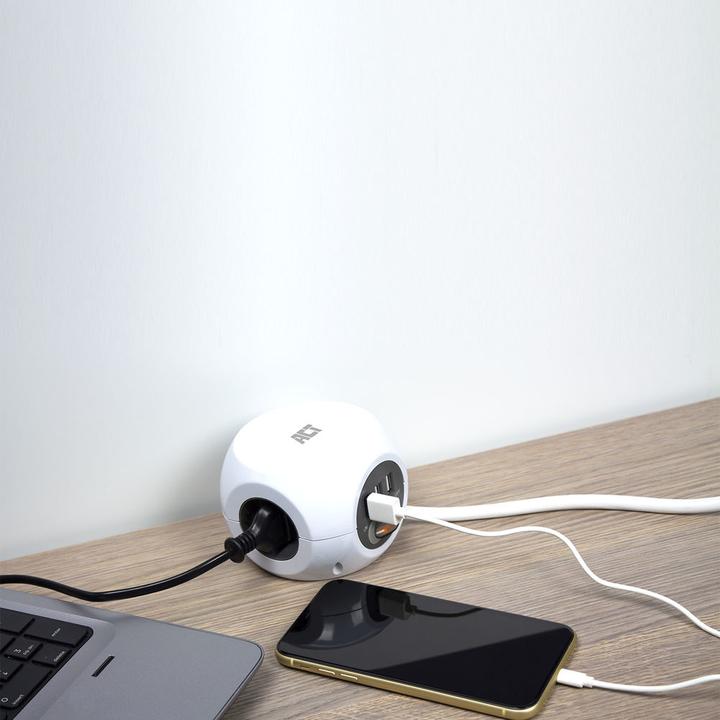 Produktbild ACT Power socket cube (PDU) with 3 sockets type F, 3 USB-A ports, 3m