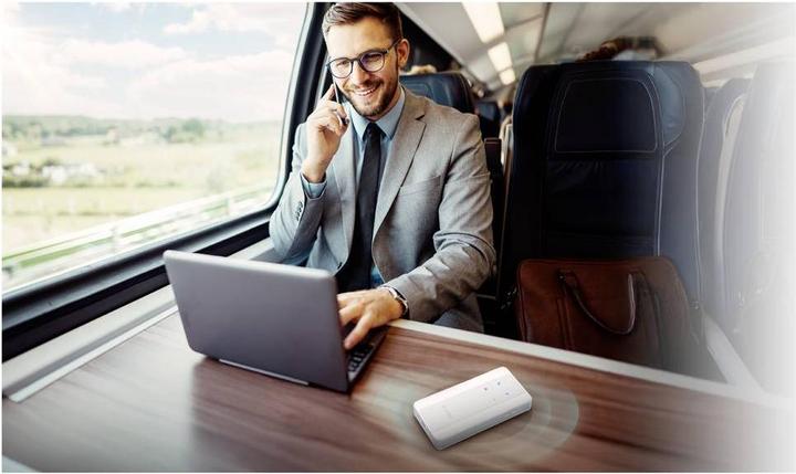 Produktbild D-Link F518, Mobilfunknetzwerkmodem, Weiss, IEEE 802.11ax, Wi-Fi 6 (802.11ax), 5G, NR