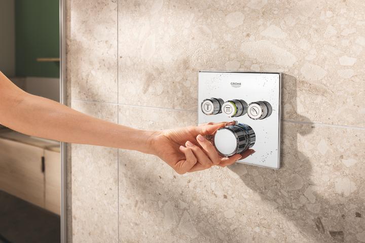 Actual product image Grohe Precision SmartControl Unterputz Duschsystem mit Vitalio SmartActive 310 Cube (2 Strahlarten) und Vi