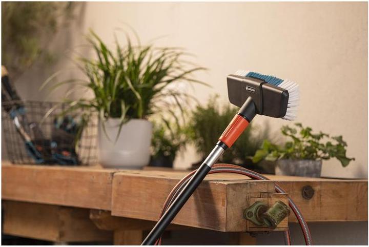 Produktbild Gardena Cleansystem Stielbürste hard