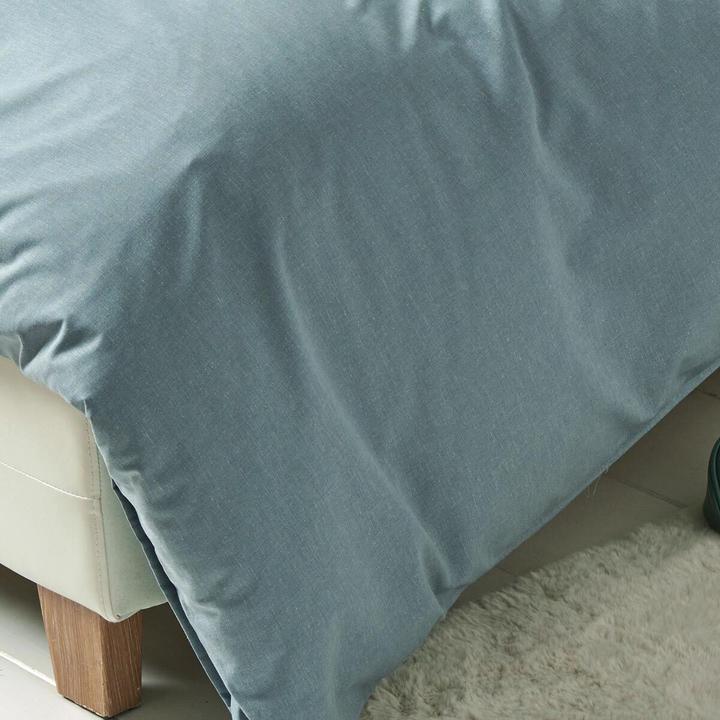 Actual product image Traumschlaf Basic Chambray (Bedding set, 135x200 cm + 80x80 cm)