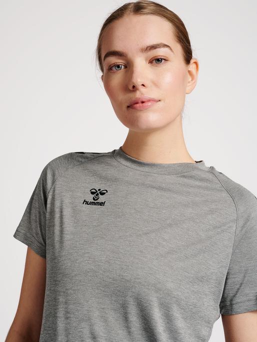 Actual product image hummel Core Xk Core Poly T-Shirt S/S Woman (S)