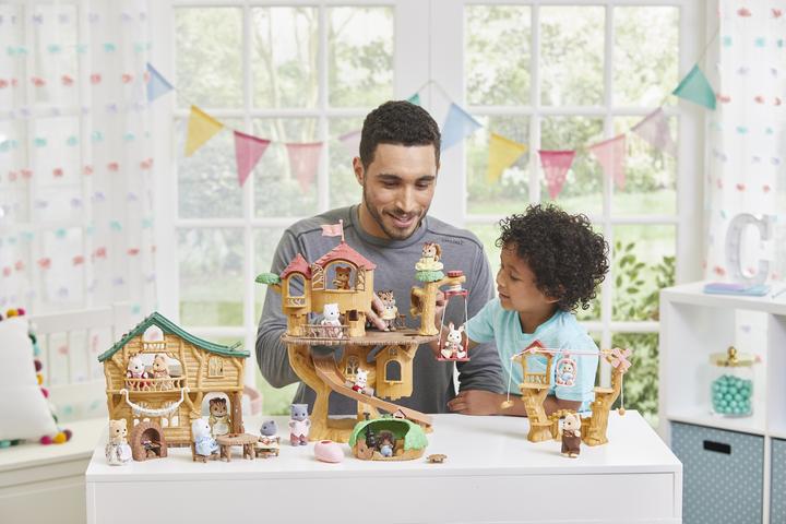 Actual product image Sylvanian Families Adventure tree house