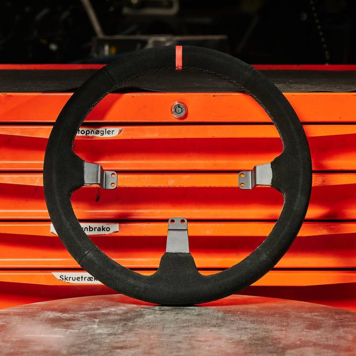 Produktbild Asetek SimSports Lenkradkranz, gewölbt, 340 mm - schwarz, wildleder (PC)