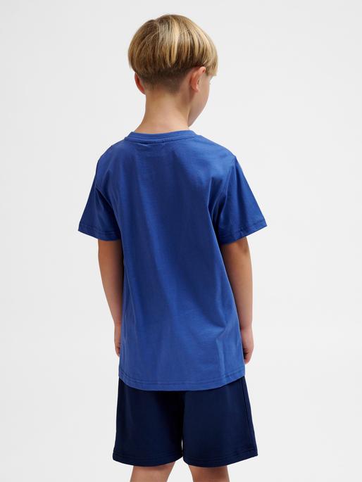 Actual product image hummel hmlTRELLE T-SHIRT S/S (104)