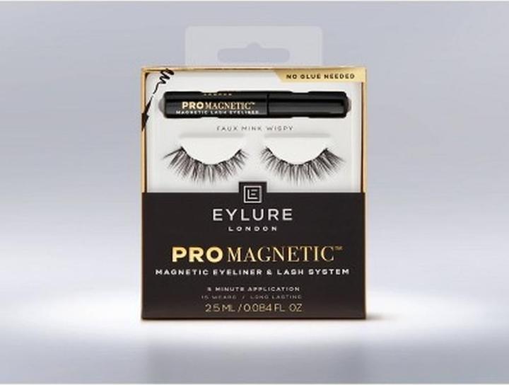 Actual product image Eylure PRO MAGNETIC KIT wispy (Artificial eyelashes)