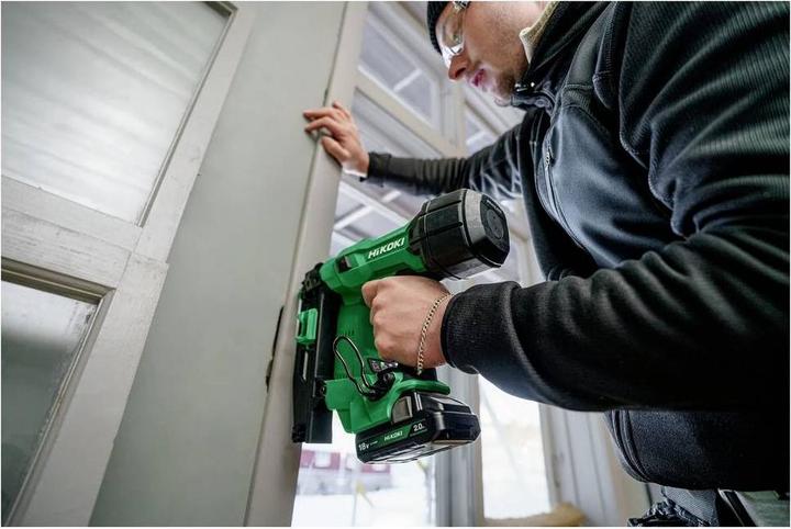 Actual product image Hikoki NT1865DSAWXZ Akkunagler 18V, 16 GAUGE, 2x 2.0Ah und Ladegerät im HSC IV Koffer (Nail gun)