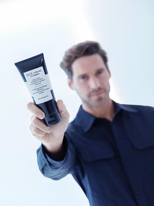 Image du produit Sisley Soin Lavant Fortif Dens (200 ml, Shampoing liquide)