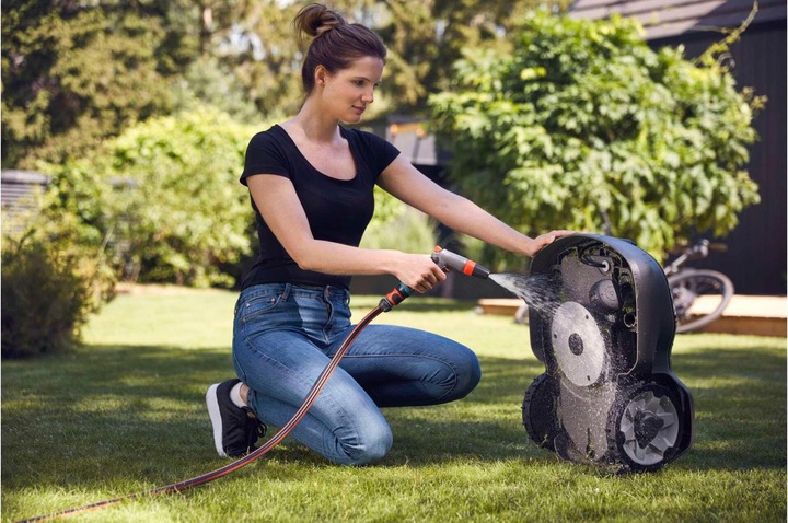 Actual product image Husqvarna 305 Automower (600 m², Boundary wire)