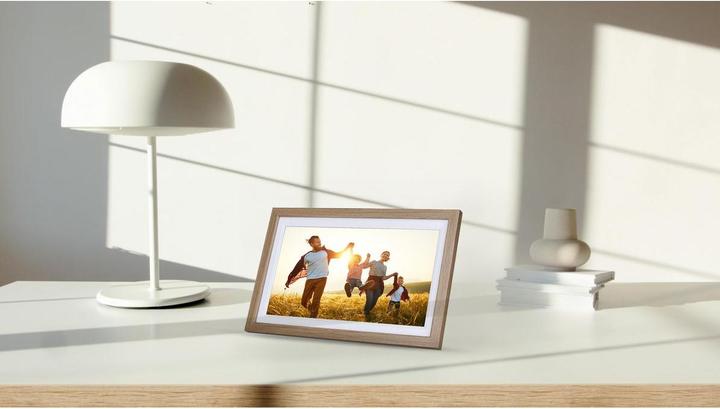 Actual product image Rollei Digitaler Bilderrahmen Smart Frame WiFi 152 Holzoptik Eiche (15.60", 1920 x 1080 pixels)