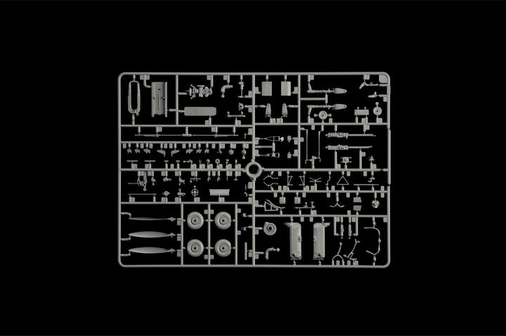 Actual product image 1:32 Macchi MC.205 Veltro