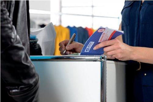 Actual product image Avery Receipt VAT shown separately (50x)