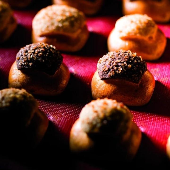 Actual product image Pavoni Perforated silicone baking mat square 8.5 cm (copy)