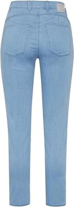 Actual product image Raphaela 5-Pocket Light Denim in 6/8 Length (W31/L30)