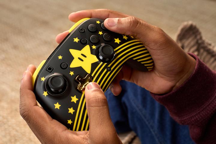 Produktbild Turtle Beach Rematch Wireless Controller - Super Mario Star (Switch 2, Switch OLED, Switch Lite, Switch)