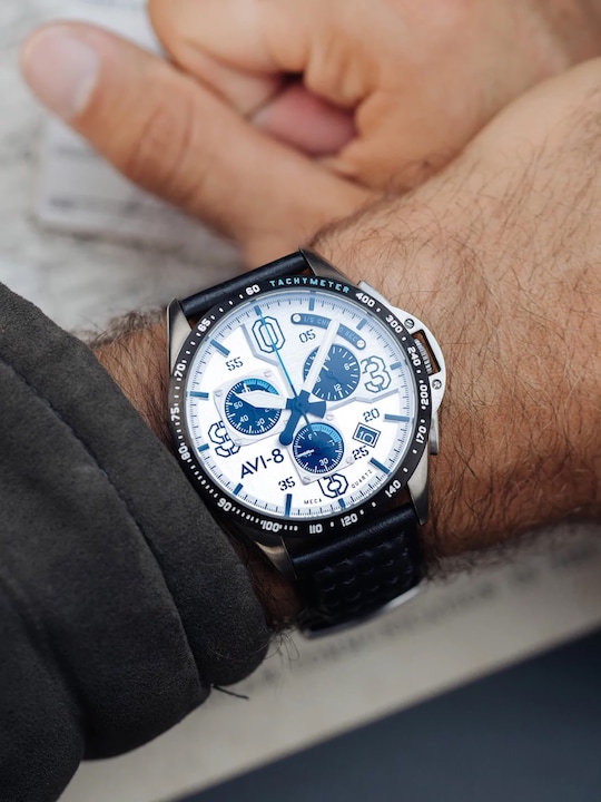 Produktbild AVI-8 AV-4077-01 P-51 Mustang Chronograph 43mm 5ATM (Analoguhr, 43 mm)
