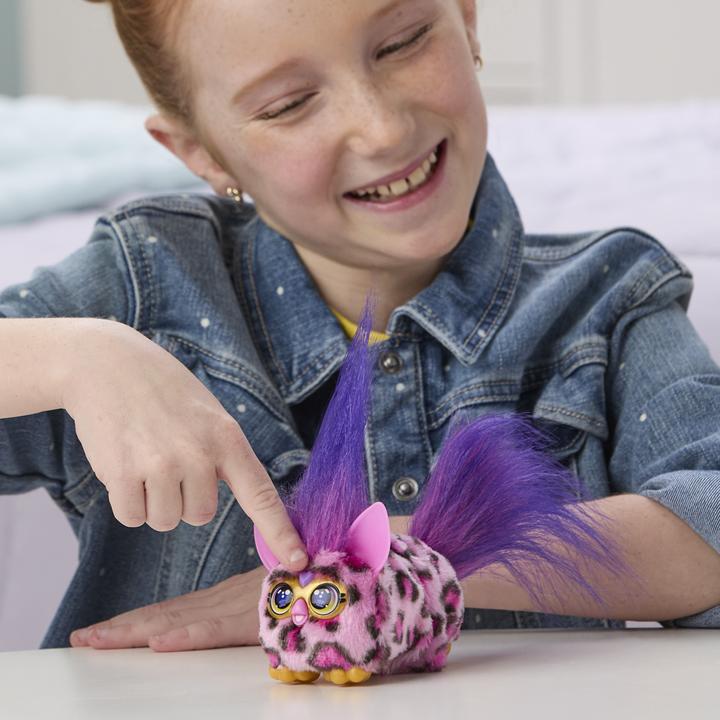 Actual product image Furby Furby DJ Furblets Kitt-Ee-Luv plush toy