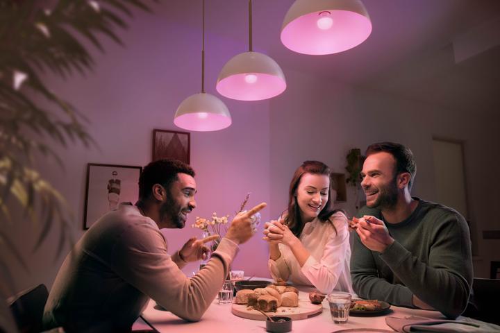 Image du produit Philips Hue Lustre White & Color Ambiance (E14, 470 lm, 1x)