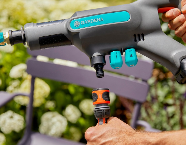 Actual product image Gardena AquaClean (Rechargeable battery operated)