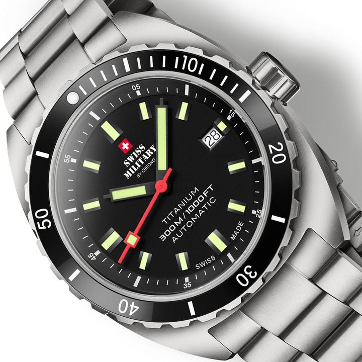 Actual product image Swiss Military SMA34100.01 Diver Titanium Automatic 42mm 30ATM (Diving watch, 42 mm)