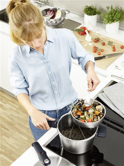 Produktbild Fissler SKT Vitavit Premium (22 cm, Dampfkochtopf, Edelstahl)