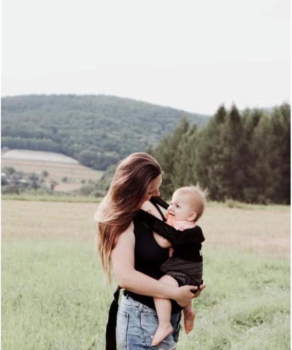 Productafbeelding Dooky Terra Nova stretch gebreide draagzak zwart