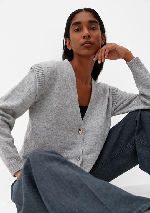 Produktbild s.Oliver Strickjacke Strickjacke mit Layering-Detail (L)