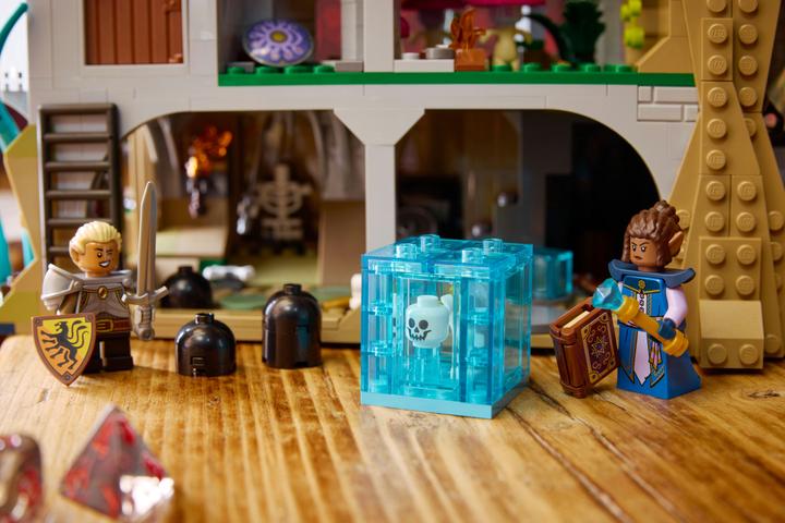 Actual product image LEGO 21348 Dungeons & Dragons: The Saga of the Red Dragon (21348, LEGO Ideas, LEGO Rare Sets)