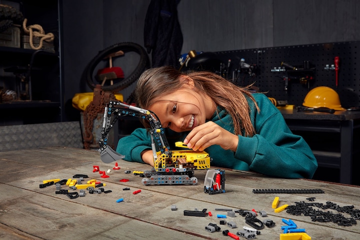 Actual product image LEGO Hydraulic excavator (42121, LEGO Technic)