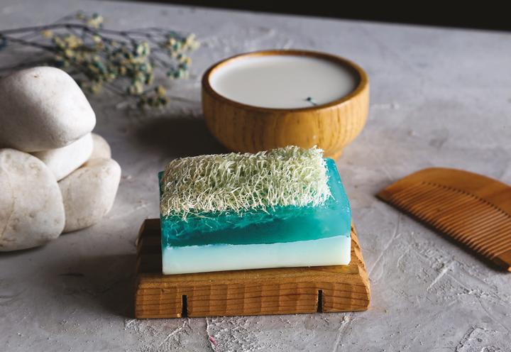 Immagine prodotto MyBiolio Sapone naturale al latte d'asina eucalipto con fibra di zucca (Sapone duro)