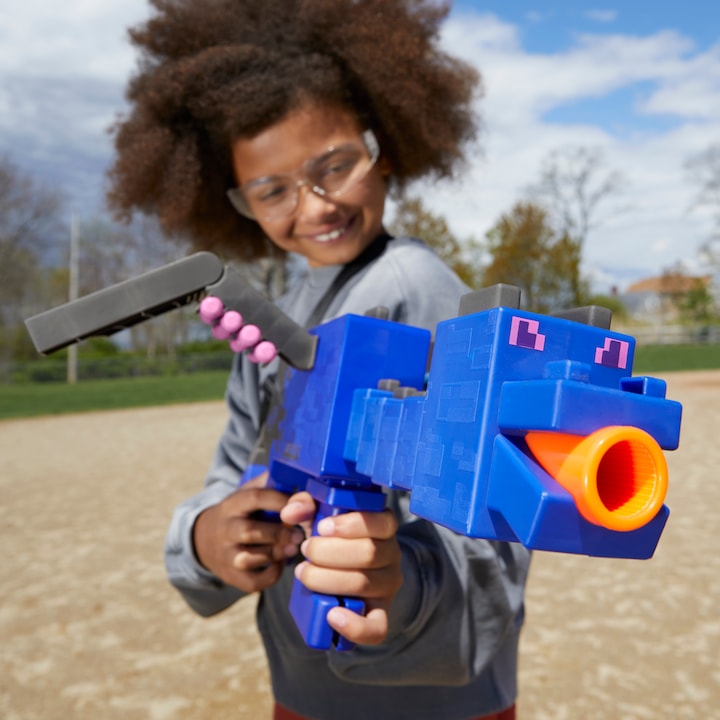 Actual product image Hasbro Minecraft Ender Dragon Blaster and 12 Nerf Elite Darts