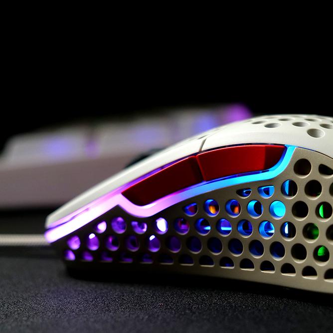 Productafbeelding CHERRY xtrfy M4 RGB Retro Editie (Bedraad)