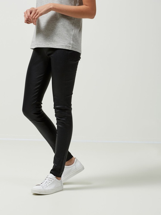 Produktbild Selected Femme Dehnbare Lamm- Lederhose (34)