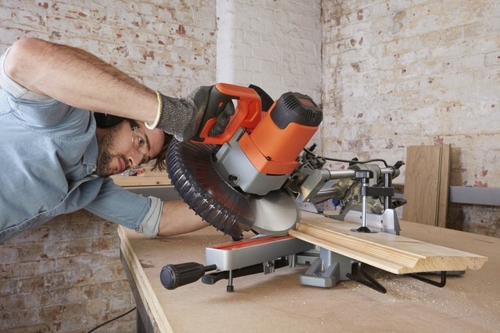 Immagine prodotto Black & Decker Sega da 2100 Watt per tagli e smussature da 254 mm