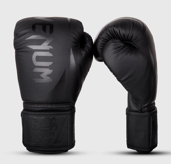 Produktbild Venum Challenger 2.0 Kids Boxing Gloves - Black/Black (8 OZ, One Size)