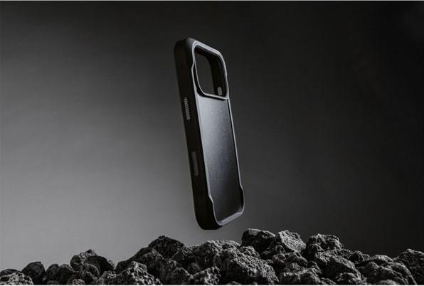 Actual product image Nomad Robuste Hülle - iPhone-Hülle (Apple iPhone 17 Pro)