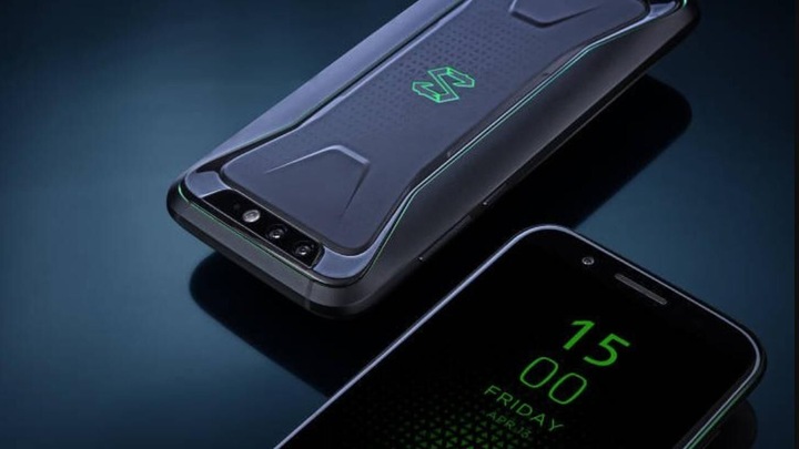 Actual product image Xiaomi Black Shark (128 GB, Black, 5.99", Dual SIM, 20 Mpx, 4G)