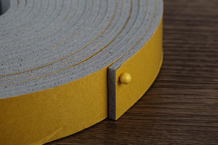 Image du produit RS PRO Mousse silicone adhésive 5mx25mmx3,2mm (25 mm)