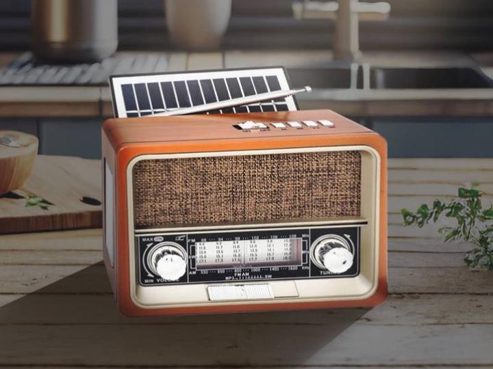 Produktbild LTC Netta Retro Tragbares Solarradio, 103ubt Fm/Am/Sw USB Bluetooth Lxltc103ubt (AM, FM, Bluetooth)