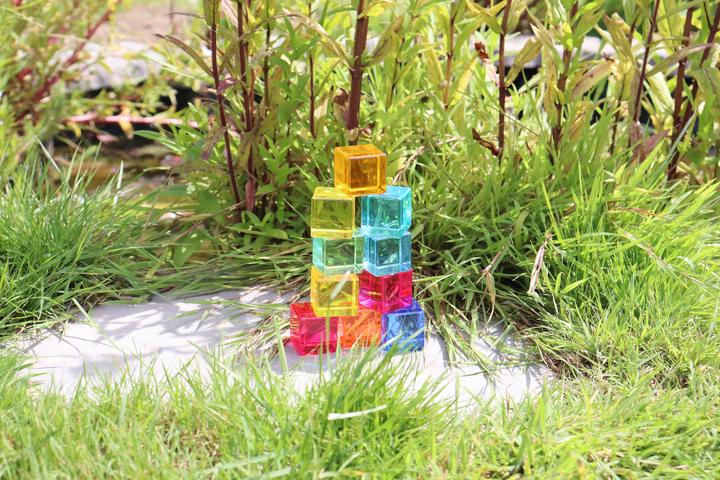 Produktbild TickiT 10 Farbige und Transparente Acryl-Würfel