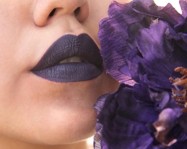 Produktbild Suavecito Mattierende Flüssig-Lippenfarbe (Schwarz)