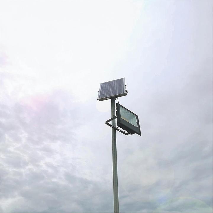 Produktbild V-TAC VT-94008 - LED-Flutlicht mit Solarpanel 16 W 6000 K (16 W, 2.80 kg)