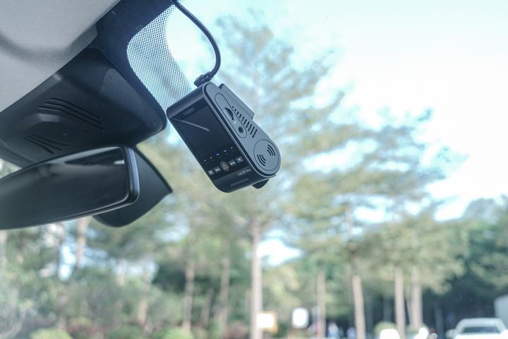 Image du produit Viofo A229 Pro 3CH (Écran intégré, WiFi, Vision nocturne, Récepteur GPS, Accéléromètre, Microphone intégré, 4K)