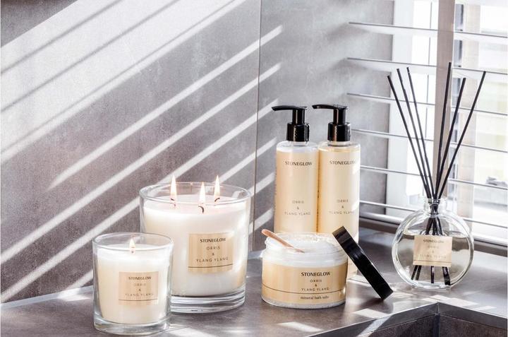 Produktbild Stoneglow Modern Classics (140 ml)