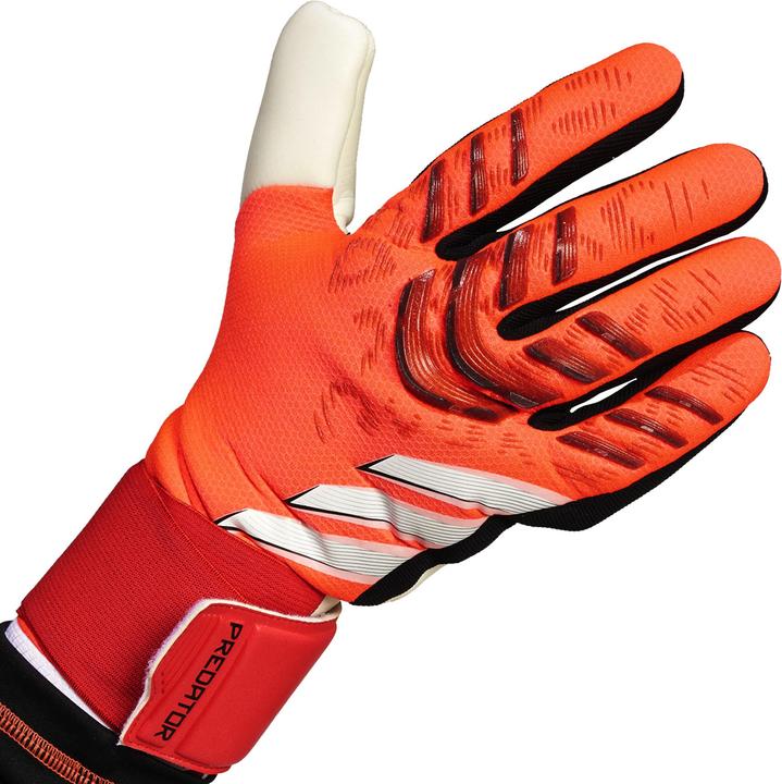 Image du produit adidas PRED GL COM LUCRED/BLACK/WHITE Grösse: 8 (8)