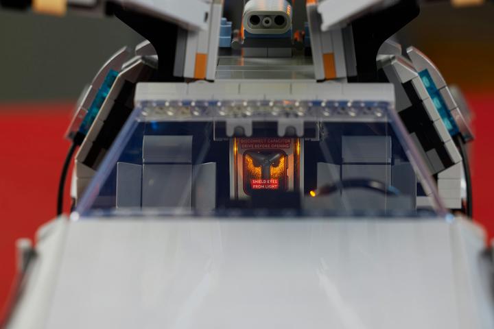 Produktbild LEGO Zeitmaschine aus Zurück in die Zukunft (10300, LEGO Icons, LEGO Seltene Sets)