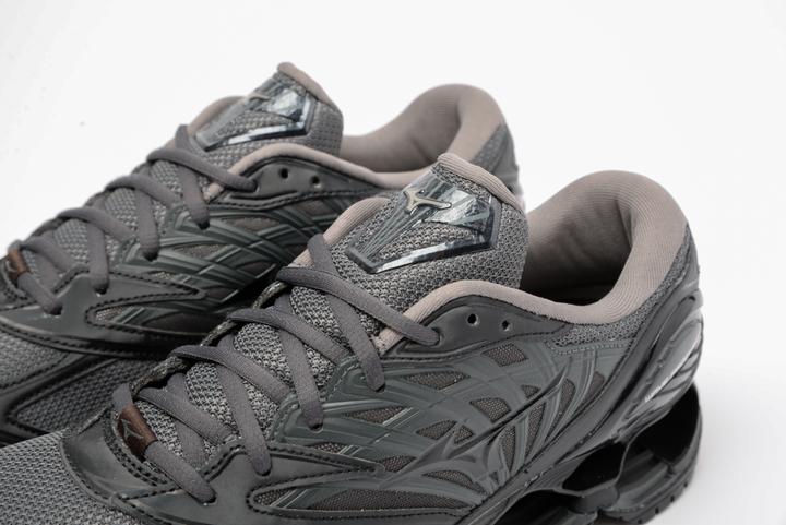 Actual product image Mizuno Wave Prophecy (40.5)