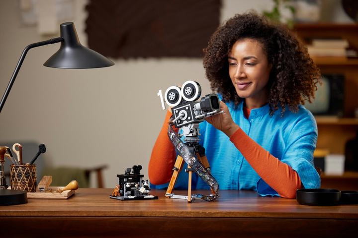 Immagine prodotto LEGO Fotocamera - Omaggio a Walt Disney (43230, Set LEGO rari, LEGO Disney)
